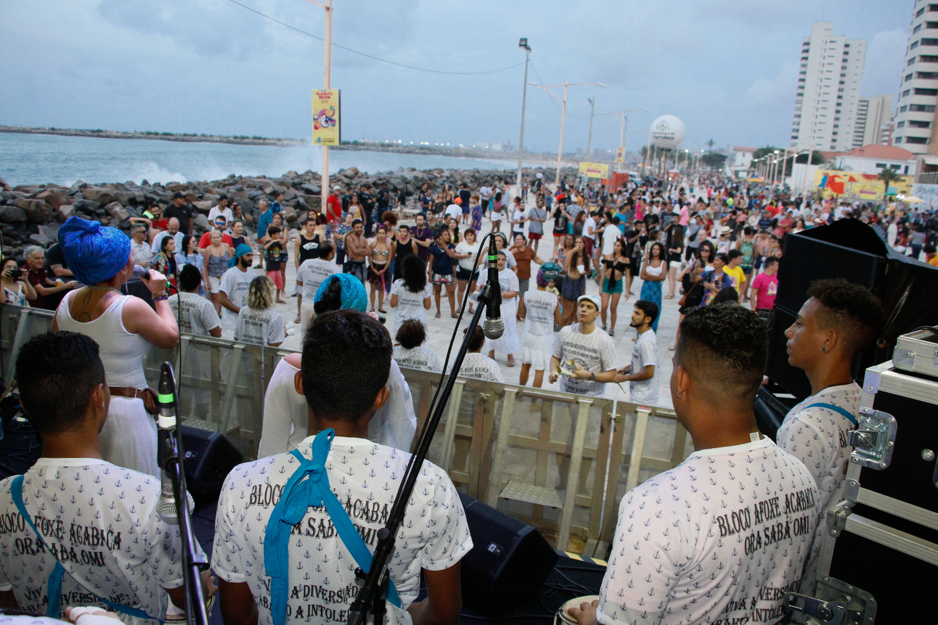 palco no largo dos tremembés